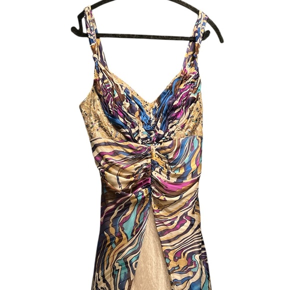 Le Château Spaghetti Strap Maxi Dress - Size Small (Gold/Colorful Abstract) - Picture 2 of 9